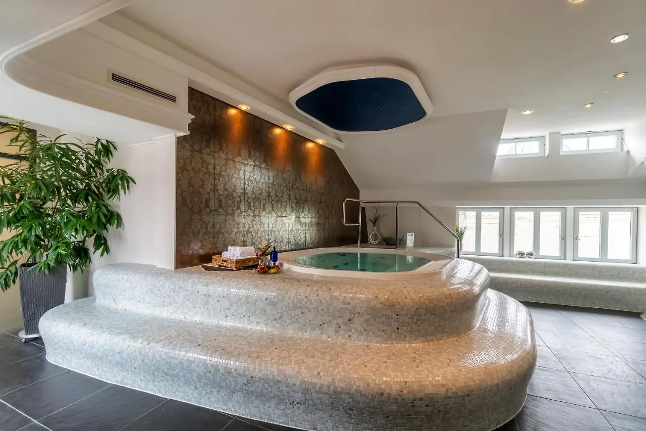 *****  Hotel Suitess Dresden Alemanha